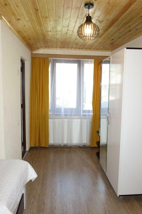 Guest House 26 Mestia Exterior foto